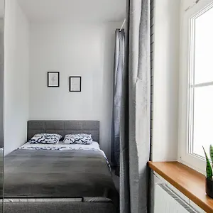 Apartmán Loft Center Apartments- Parking, Wifi, 24h Check-in