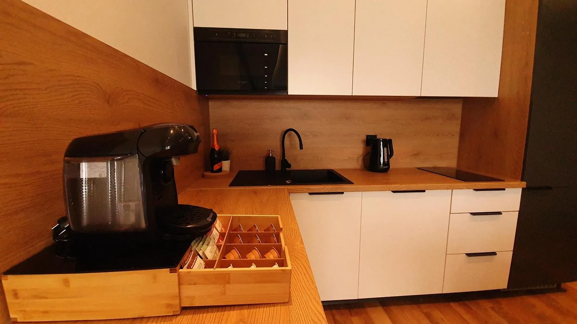 Jm Prestige Apartments - Quorum 16Th Floor Wroclaw Poland